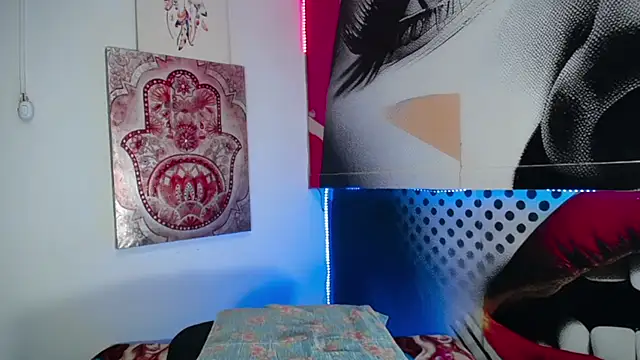 karlaveckyts online show from February 2025 07:31:02 PM