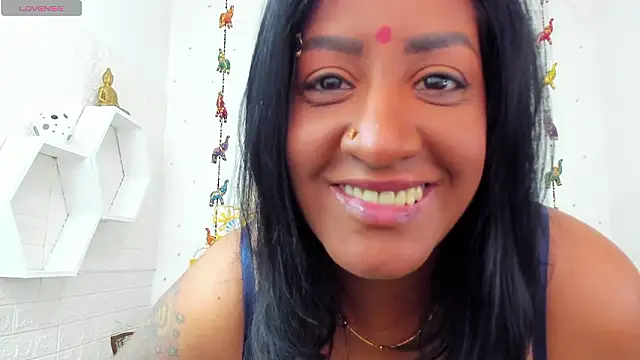 Snapshot of LadyNahir chatting on February 2026 04:22:02 AM LadyNahir online show from February 2026 04:22:02 AM