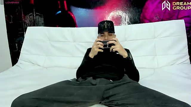 AmazingPartys online show from April 2026 07:20:02 AM