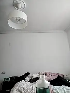 Snapshot of mikeeeeeell chatting on December 2025 10:34:02 AM mikeeeeeell online show from December 2025 10:34:02 AM