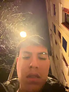 Snapshot of mikeeeeeell chatting on January 2026 11:42:01 PM mikeeeeeell online show from January 2026 11:42:01 PM