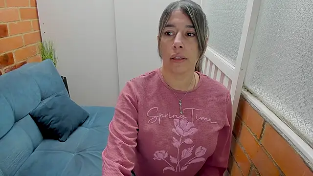 Penelope47 online show from April 2026 06:37:01 PM