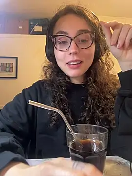 ladyturtle online show from March 2026 08:58:02 PM