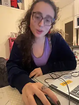 ladyturtle online show from April 2026 08:50:02 PM