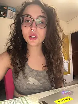 ladyturtle online show from May 2026 02:47:02 PM