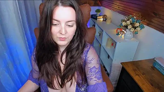 ErinMarshall online show from September 2025 03:03:01 PM