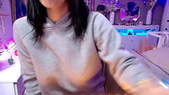 misscectito13 online show from April 2026 01:41:01 PM