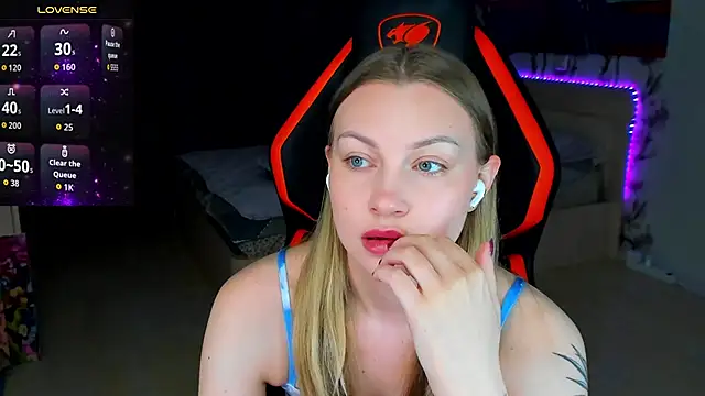 BiMolly online show from March 2026 03:34:01 PM