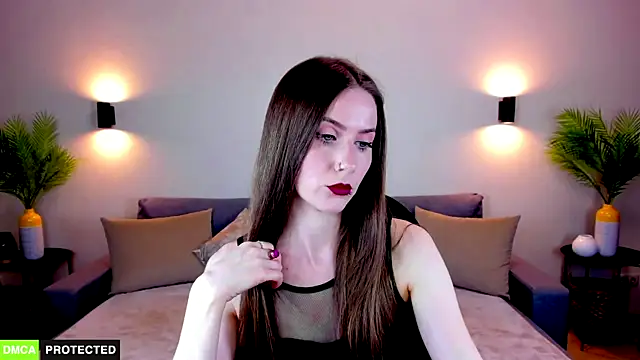 TheWoman   online show from April 2026 07:08:01 PM