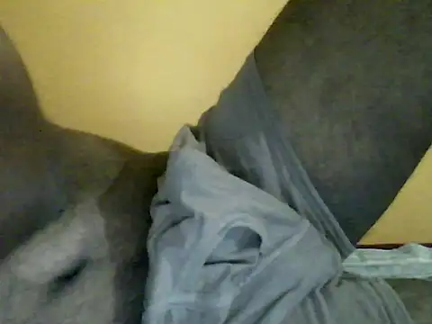 Indianguymohan online show from April 2026 04:23:01 PM