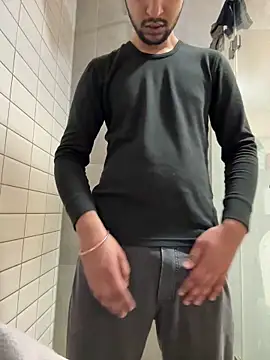 dhruv9413 online show from February 2026 05:42:01 PM