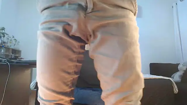 Andrew 4  online show from October 2025 01:53:02 AM