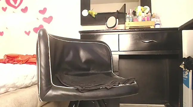 Snapshot of vittoriaromano chatting on December 2024 03:41:01 AM vittoriaromano online show from December 2024 03:41:01 AM