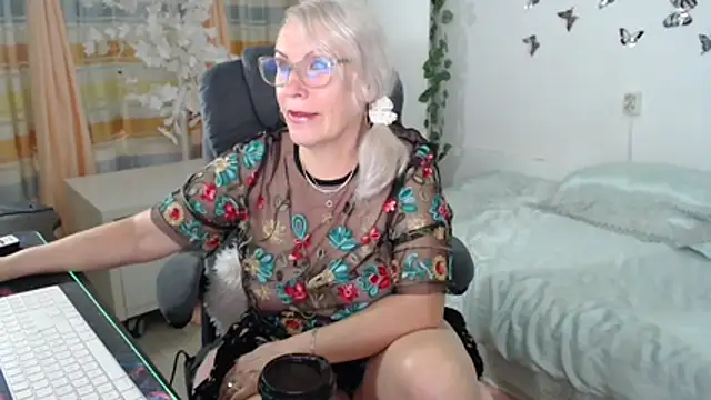 Snapshot of Ghertrude52 chatting on June 2026 04:36:02 AM Ghertrude52 online show from June 2026 04:36:02 AM