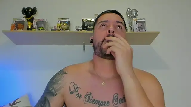 camilo restrepo21 online show from March 2026 01:44:01 AM