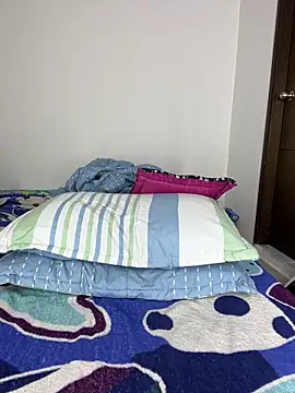 sandylau online show from April 2026 10:04:01 PM