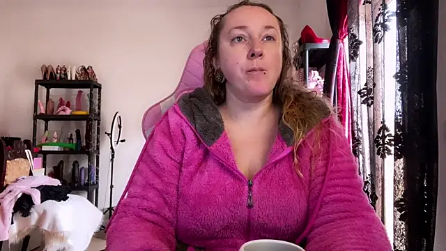 kisicaxx online show from January 2026 11:47:02 AM