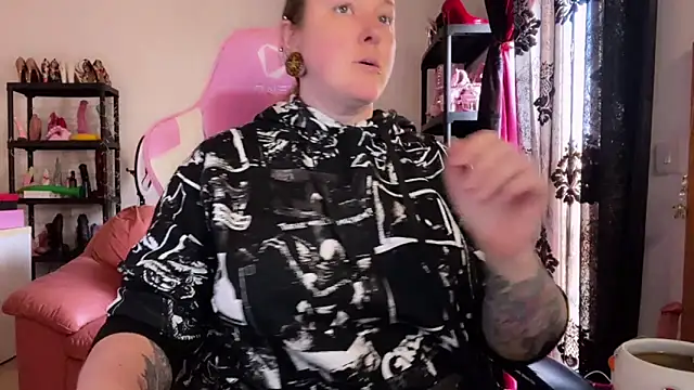 kisicaxx online show from March 2026 02:32:02 PM