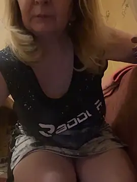 Irina2909xh online show from March 2026 11:53:02 PM