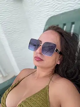 itsCassie online show from October 2025 09:50:02 AM