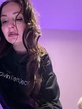 itsCassie online show from February 2026 05:11:02 PM