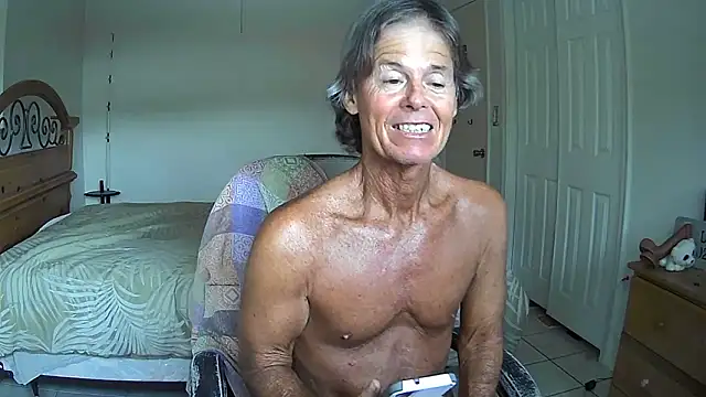 Snapshot of nakeedcowboi65 chatting on June 2026 10:24:02 PM nakeedcowboi65 online show from June 2026 10:24:02 PM