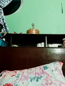 QueenSoreal online show from March 2026 04:32:02 PM