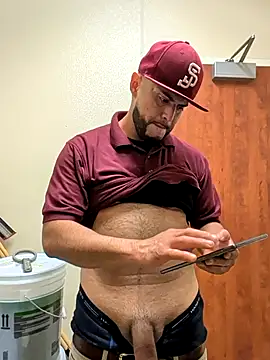 gardy8585 online show from March 2026 11:56:02 AM