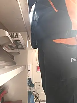 Snapshot of Blog100vergonhas chatting on April 2026 04:40:01 PM Blog100vergonhas online show from April 2026 04:40:01 PM