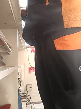 Snapshot of Blog100vergonhas chatting on April 2026 06:03:01 PM Blog100vergonhas online show from April 2026 06:03:01 PM