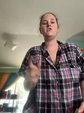 lolabunny9 online show from June 2026 04:22:01 PM