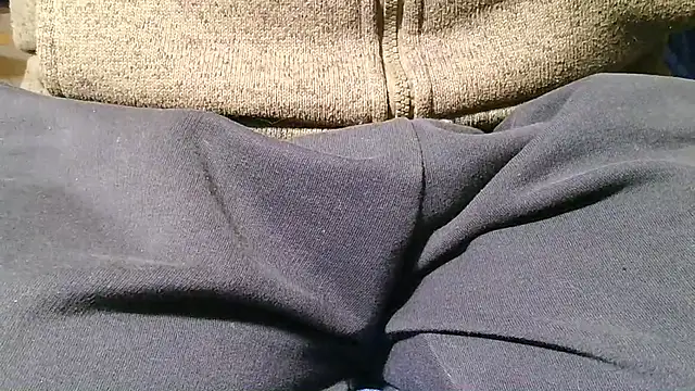 kalinixta online show from April 2026 07:52:01 PM