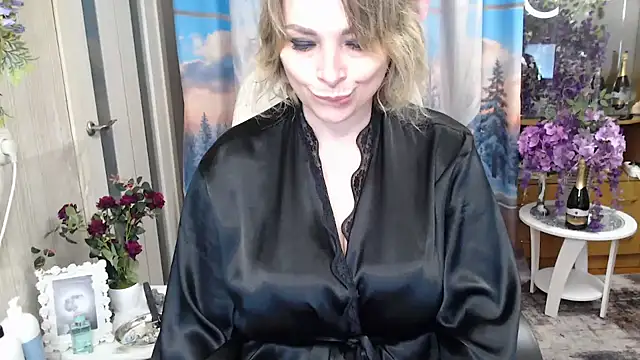 Mika Passion online show from April 2026 09:48:02 AM