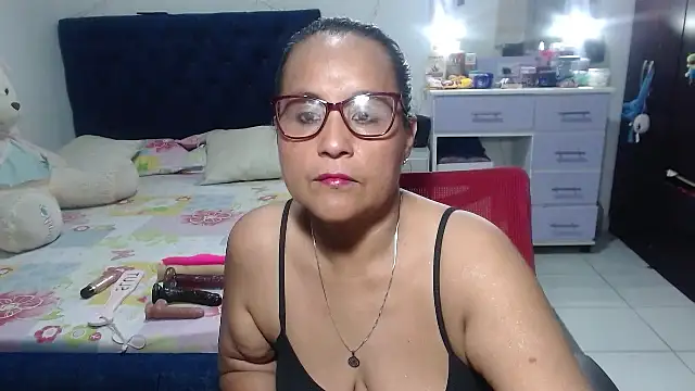 pervert mommy  online show from April 2026 10:19:02 AM