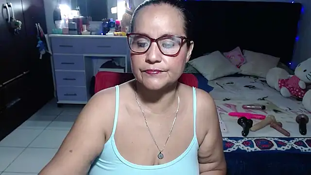 Snapshot of pervert_mommy_ chatting on June 2026 11:57:01 AM pervert mommy online show from June 2026 11:57:01 AM