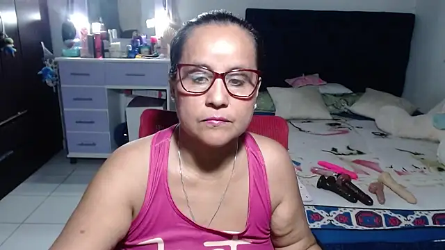 Snapshot of pervert_mommy_ chatting on July 2026 11:12:01 AM pervert mommy online show from July 2026 11:12:01 AM