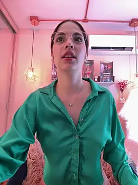 Snapshot of Zoe_Bae chatting on March 2025 10:17:02 PM Zoe Bae online show from March 2025 10:17:02 PM