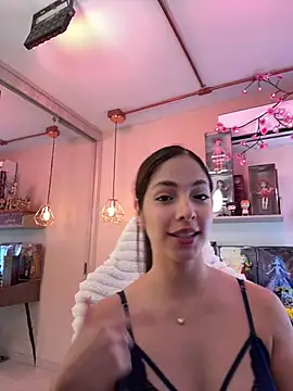 Snapshot of Zoe_Bae chatting on January 2026 03:58:02 PM Zoe Bae online show from January 2026 03:58:02 PM