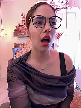 Snapshot of Zoe_Bae chatting on February 2026 12:09:02 AM Zoe Bae online show from February 2026 12:09:02 AM