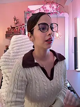 Snapshot of Zoe_Bae chatting on February 2026 10:02:01 PM Zoe Bae online show from February 2026 10:02:01 PM