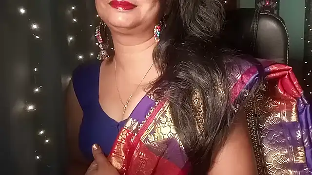 Snapshot of YourModhu chatting on June 2026 05:51:01 PM YourModhu online show from June 2026 05:51:01 PM