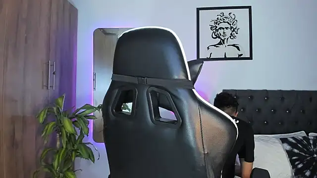 AlanNaughty online show from December 2025 11:12:01 PM