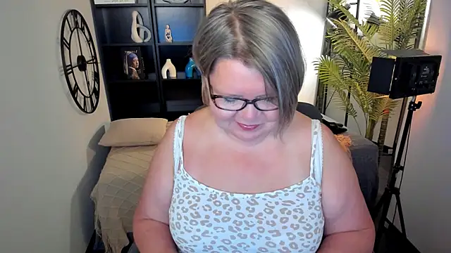 Shannonshine online show from July 2026 05:12:02 AM