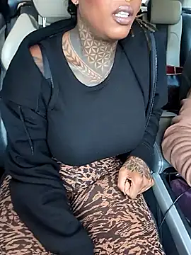 DarkDea online show from November 2025 12:29:02 PM