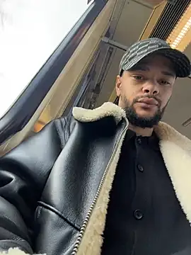 Lionayowe online show from April 2026 07:31:01 AM