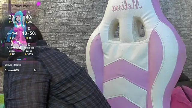 paola ih online show from April 2026 09:04:02 PM