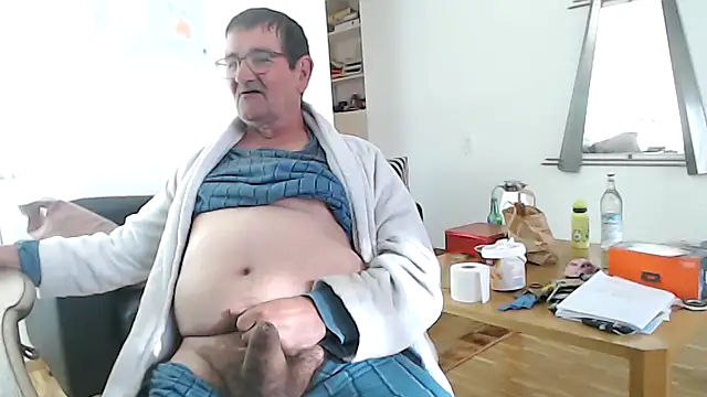 silvio-aus-luzern-CH online show from April 2026 06:22:01 AM