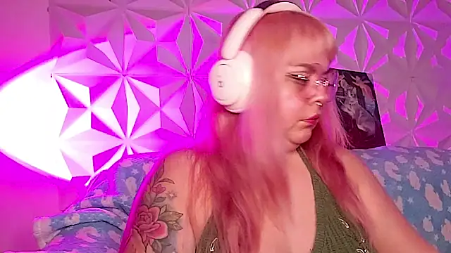 Satyn doll online show from April 2026 12:14:02 AM