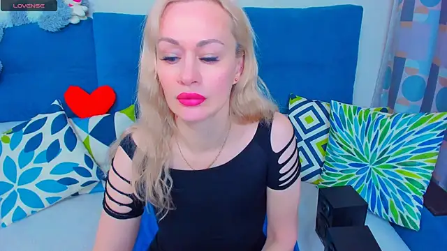 EllenMoore online show from December 2024 06:11:02 AM