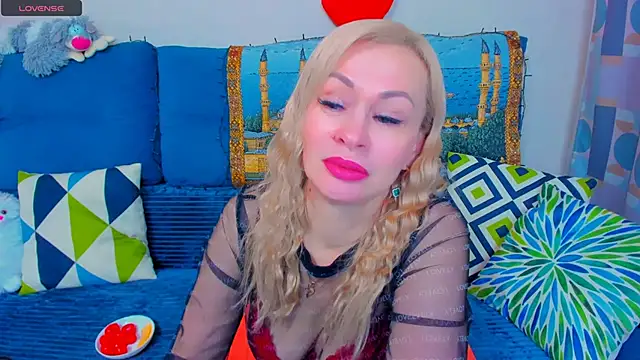 EllenMoore online show from December 2024 05:51:02 AM